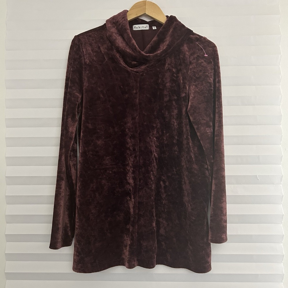 Habitat Tunic Top Size M Cowlneck Long Sleeve Slit Sides Velour Style Pullover‎